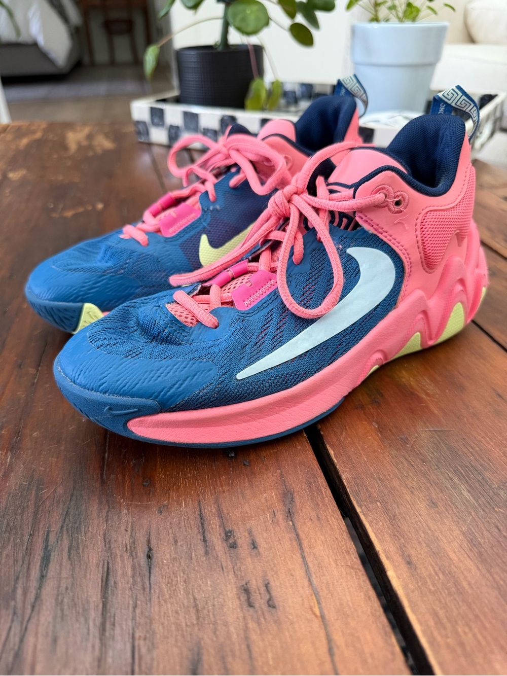 Nike Giannis Immortality 2 basketball shoes, Dark Marina Blue/Pink 4.5y